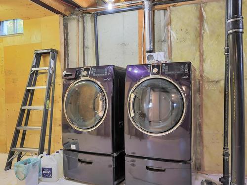 4110 43A Avenue, Leduc, AB - Indoor Photo Showing Laundry Room