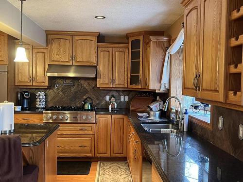 235 Grand Meadow Crescent, Edmonton, AB - Indoor Photo Showing Kitchen With Double Sink