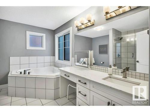 3727 Cherry Loop, Edmonton, AB - Indoor Photo Showing Bathroom