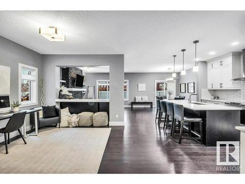 3727 Cherry Loop, Edmonton, AB - Indoor