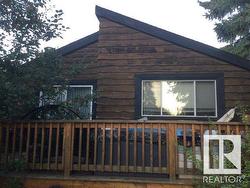 5615 92C Avenue NW  Edmonton, AB T6B 2K9