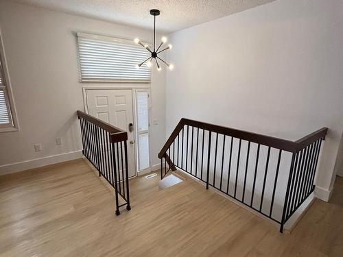 5615 92C Avenue Nw, Edmonton, AB - Indoor Photo Showing Other Room