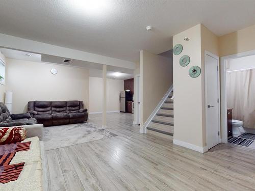 2617 21A Avenue, Edmonton, AB - Indoor