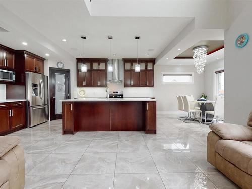 2617 21A Avenue, Edmonton, AB - Indoor Photo Showing Kitchen With Stainless Steel Kitchen With Upgraded Kitchen