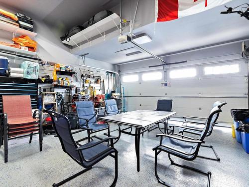 20023 26 Avenue, Edmonton, AB - Indoor Photo Showing Garage