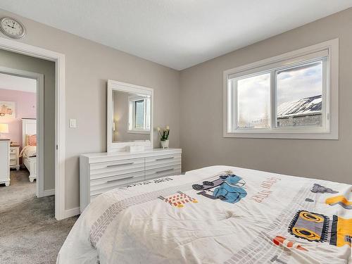 12814 204A Street, Edmonton, AB - Indoor Photo Showing Bedroom