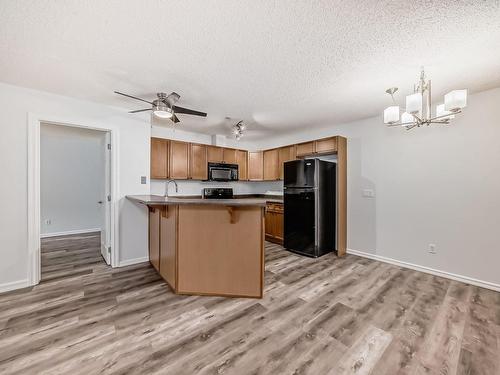 110 13710 150 Avenue, Edmonton, AB - Indoor Photo Showing Kitchen