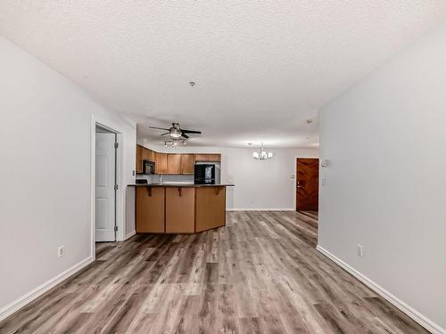 110 13710 150 Avenue, Edmonton, AB - Indoor