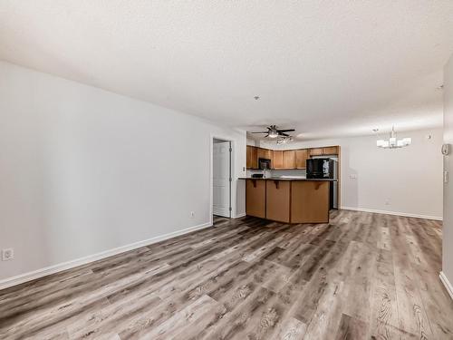 110 13710 150 Avenue, Edmonton, AB - Indoor