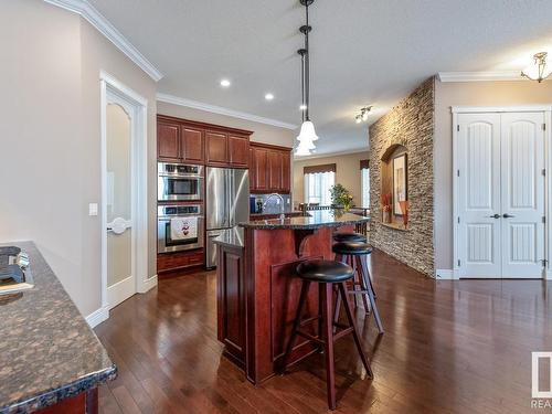 230 Ambleside Drive, Edmonton, AB - Indoor Photo Showing Kitchen