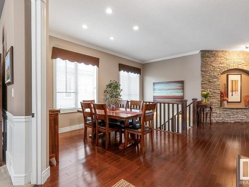 230 Ambleside Drive, Edmonton, AB - Indoor Photo Showing Dining Room