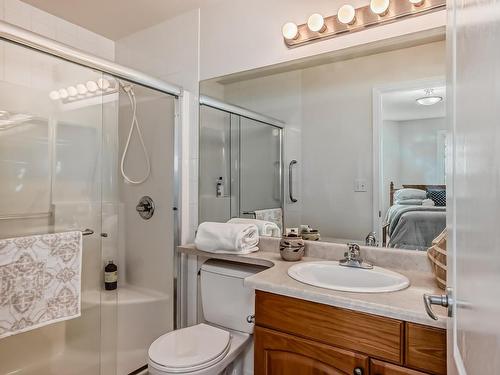 319 12111 51 Avenue, Edmonton, AB - Indoor Photo Showing Bathroom