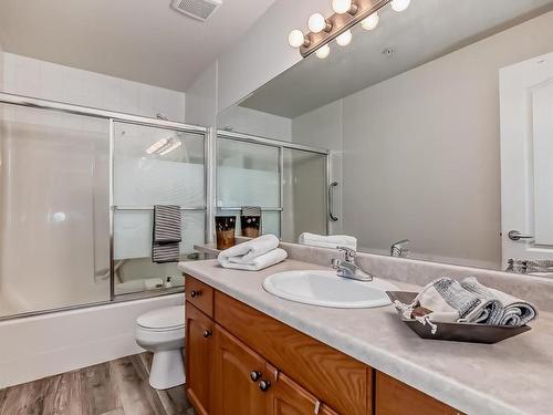 319 12111 51 Avenue, Edmonton, AB - Indoor Photo Showing Bathroom