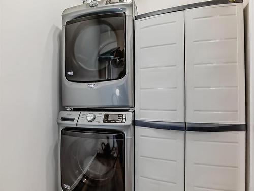 319 12111 51 Avenue, Edmonton, AB - Indoor Photo Showing Laundry Room