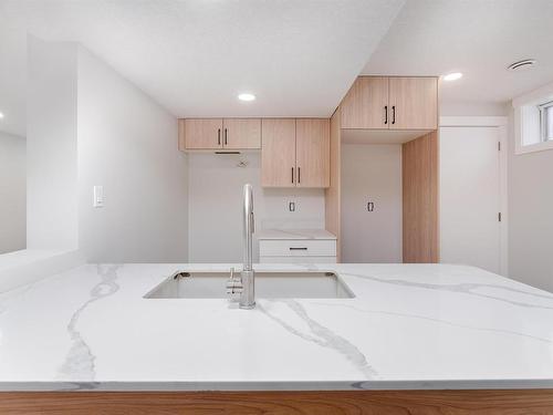 13543 67 Street, Edmonton, AB - Indoor Photo Showing Kitchen