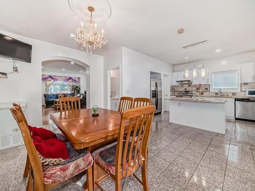 9646 73 Avenue, Edmonton, AB - Indoor Photo Showing Dining Room