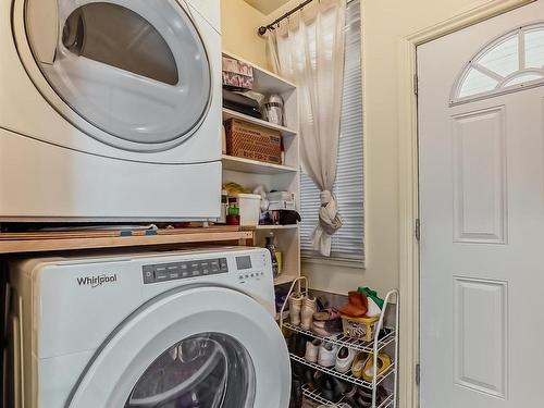 9646 73 Avenue, Edmonton, AB - Indoor Photo Showing Laundry Room