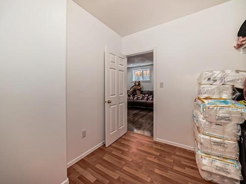 9646 73 Avenue, Edmonton, AB - Indoor Photo Showing Other Room