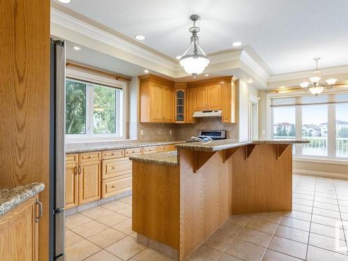 7507 162 Avenue, Edmonton, AB - Indoor Photo Showing Kitchen