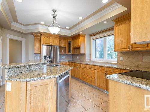 7507 162 Avenue, Edmonton, AB - Indoor Photo Showing Kitchen With Double Sink