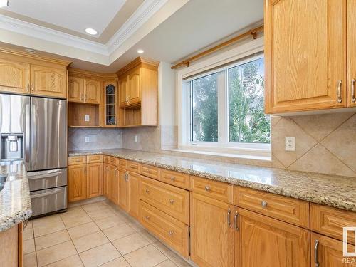 7507 162 Avenue, Edmonton, AB - Indoor Photo Showing Kitchen