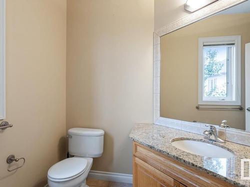 7507 162 Avenue, Edmonton, AB - Indoor Photo Showing Bathroom