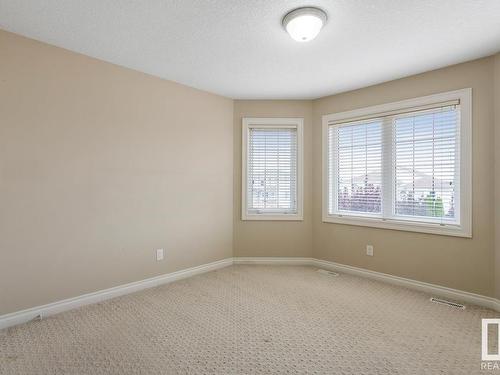 7507 162 Avenue, Edmonton, AB - Indoor Photo Showing Other Room