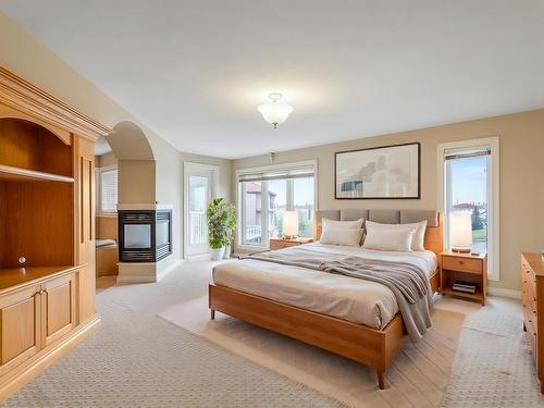 7507 162 Avenue, Edmonton, AB - Indoor Photo Showing Bedroom