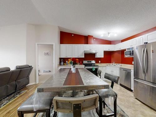 425 111 Edwards Drive, Edmonton, AB - Indoor