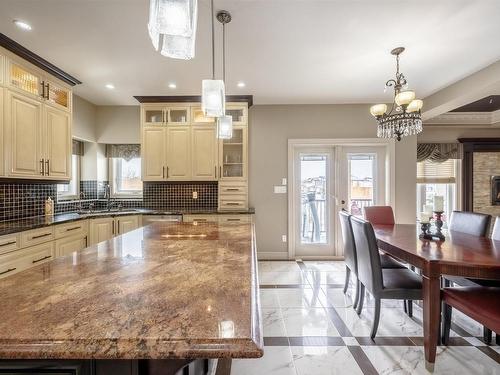 839 Wildwood Crescent, Edmonton, AB - Indoor Photo Showing Dining Room