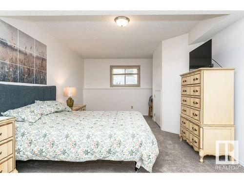 1859 Mill Woods Road E, Edmonton, AB - Indoor Photo Showing Bedroom