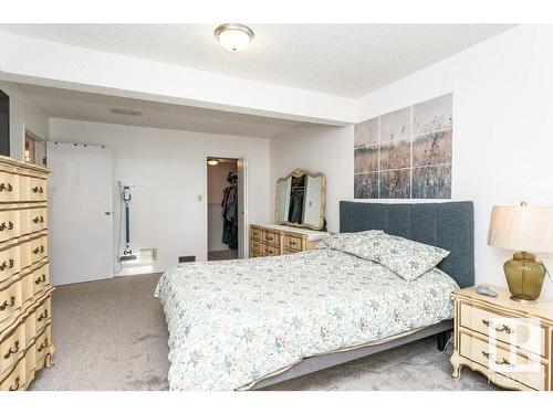 1859 Mill Woods Road E, Edmonton, AB - Indoor Photo Showing Bedroom