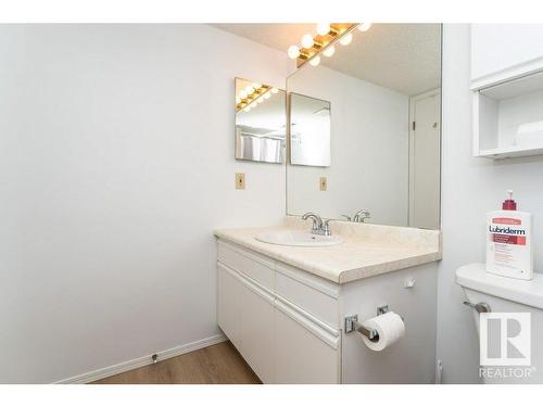 1859 Mill Woods Road E, Edmonton, AB - Indoor Photo Showing Bathroom