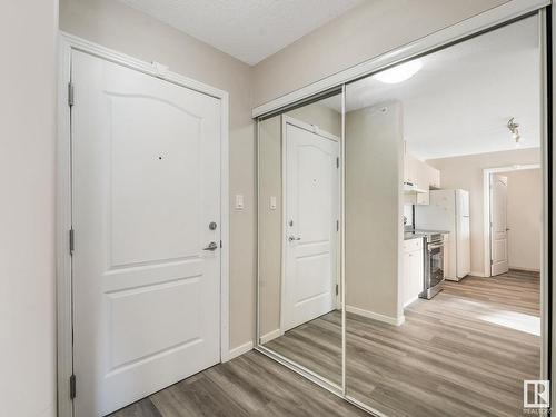 409 592 Hooke Road Nw, Edmonton, AB - Indoor Photo Showing Other Room