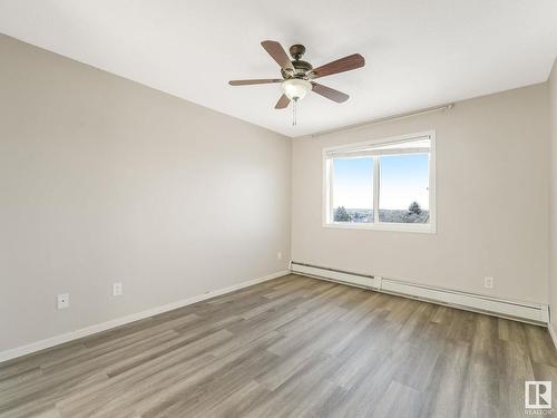 409 592 Hooke Road Nw, Edmonton, AB - Indoor Photo Showing Other Room