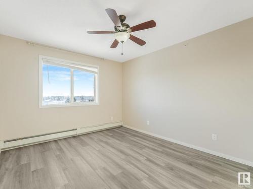 409 592 Hooke Road Nw, Edmonton, AB - Indoor Photo Showing Other Room