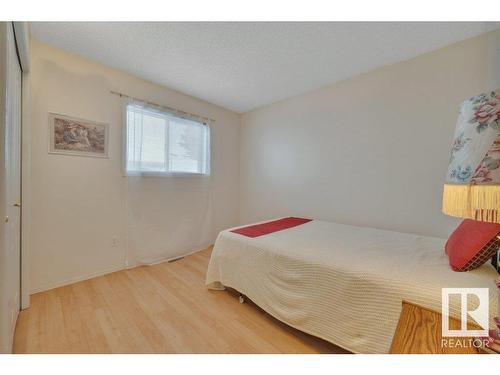 18411 77 Avenue, Edmonton, AB - Indoor Photo Showing Bedroom