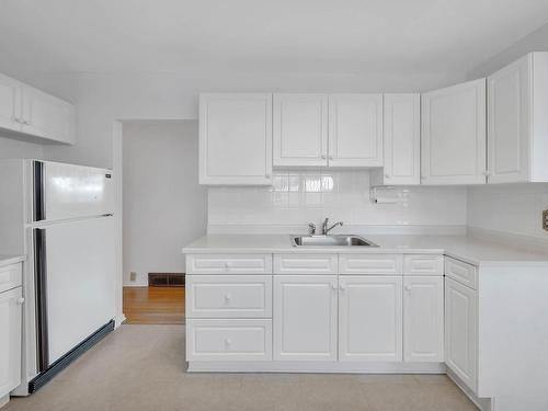 9322 158 Street, Edmonton, AB - Indoor Photo Showing Kitchen