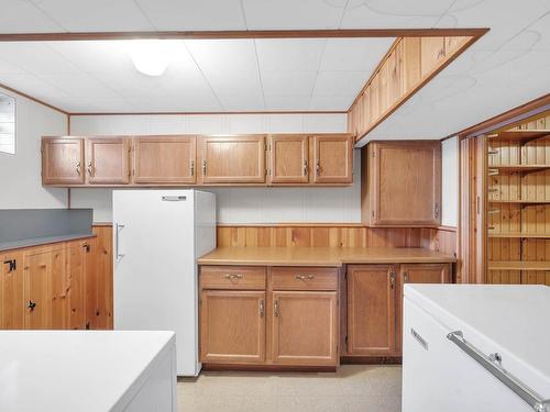 9322 158 Street, Edmonton, AB - Indoor Photo Showing Kitchen