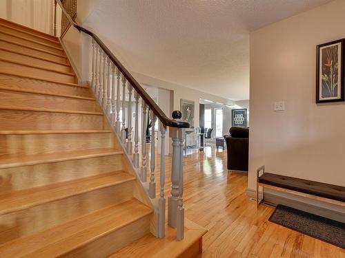 98 Valleyview Crescent, Edmonton, AB - Indoor Photo Showing Other Room