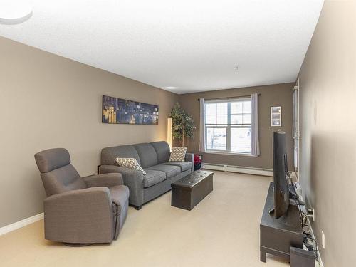 316 11445 Ellerslie Road, Edmonton, AB - Indoor Photo Showing Living Room