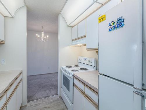 408 5005 31 Avenue, Edmonton, AB - Indoor Photo Showing Kitchen