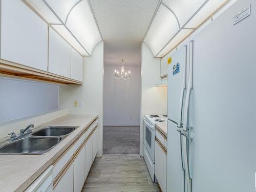 408 5005 31 Avenue, Edmonton, AB - Indoor Photo Showing Kitchen With Double Sink