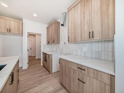 5427 Kootook Road, Edmonton, AB - Indoor Photo Showing Kitchen