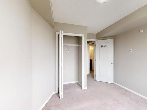 404 1510 Watt Drive, Edmonton, AB - Indoor Photo Showing Other Room