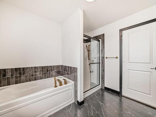 5456 Kootook Road, Edmonton, AB - Indoor Photo Showing Bathroom