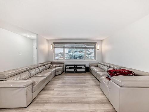 13511 127 Street, Edmonton, AB - Indoor Photo Showing Living Room