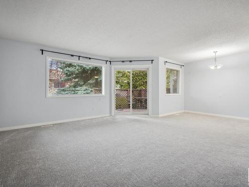 10818 11 Avenue, Edmonton, AB - Indoor