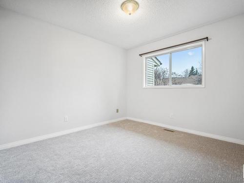 10818 11 Avenue, Edmonton, AB - Indoor Photo Showing Other Room