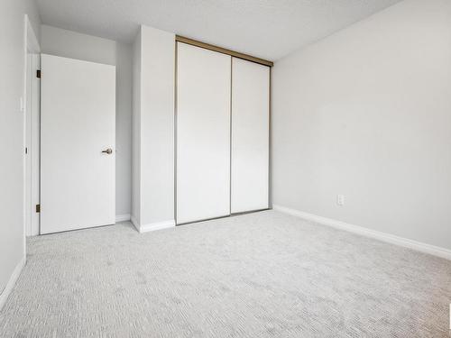 10818 11 Avenue, Edmonton, AB - Indoor Photo Showing Other Room